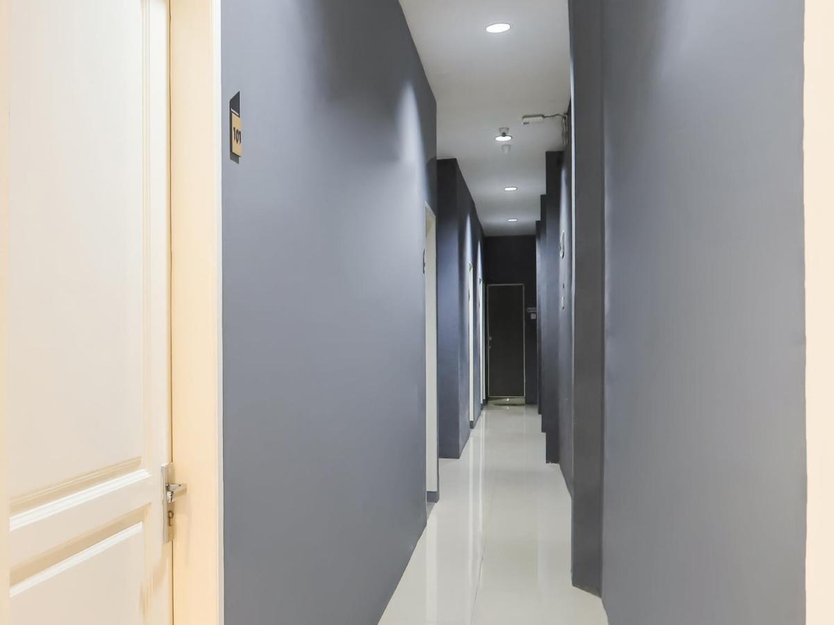 Oyo 3492 Mandala Residence Medan Luaran gambar