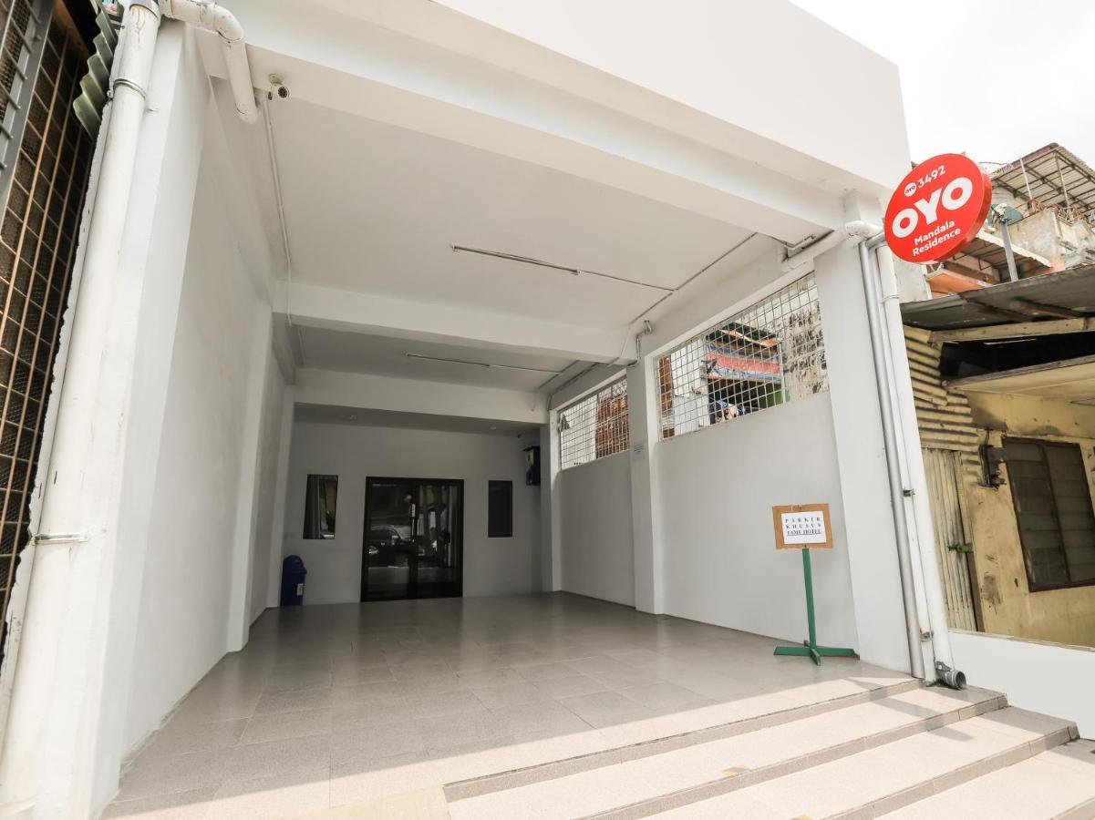 Oyo 3492 Mandala Residence Medan Luaran gambar